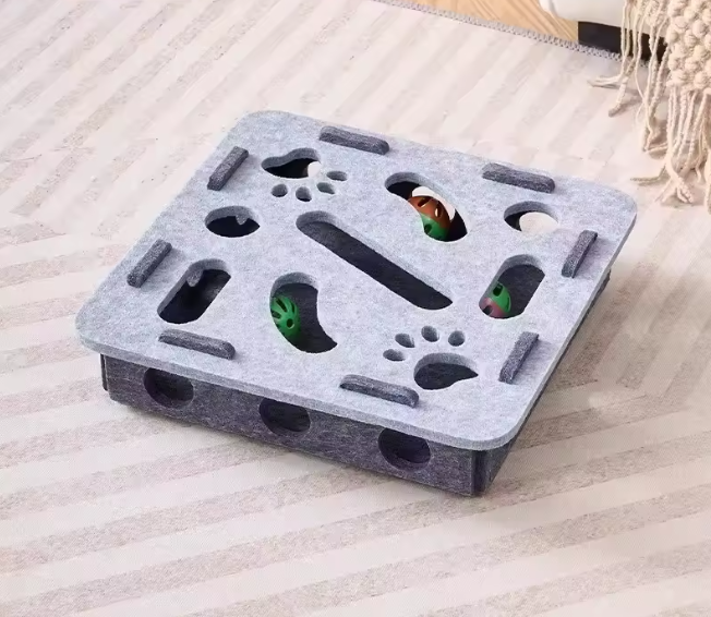 Brinquedo com Bolinha Antiestresse para Gatos